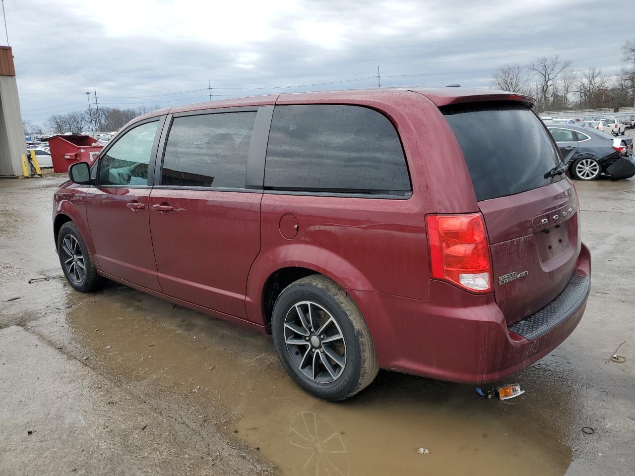 2018 Dodge Caravan - Image 2