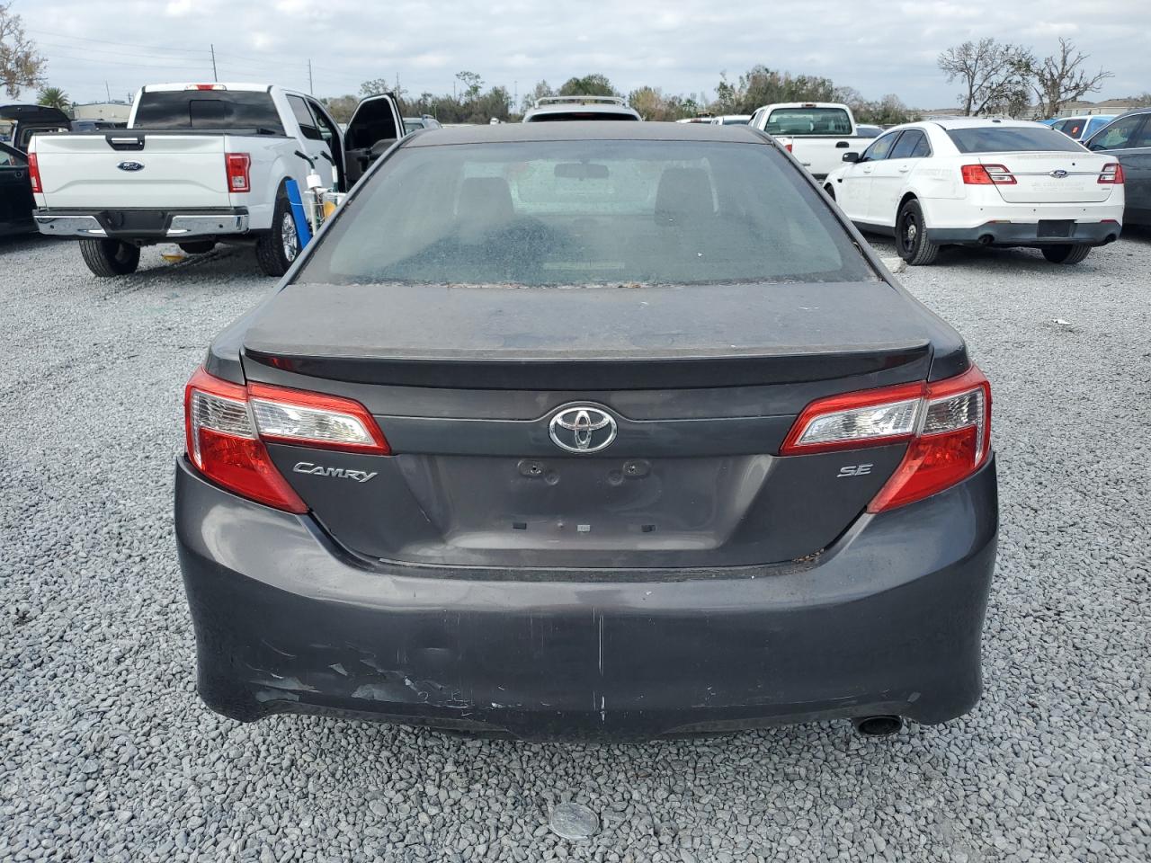 2014 Toyota Camry - Image 6