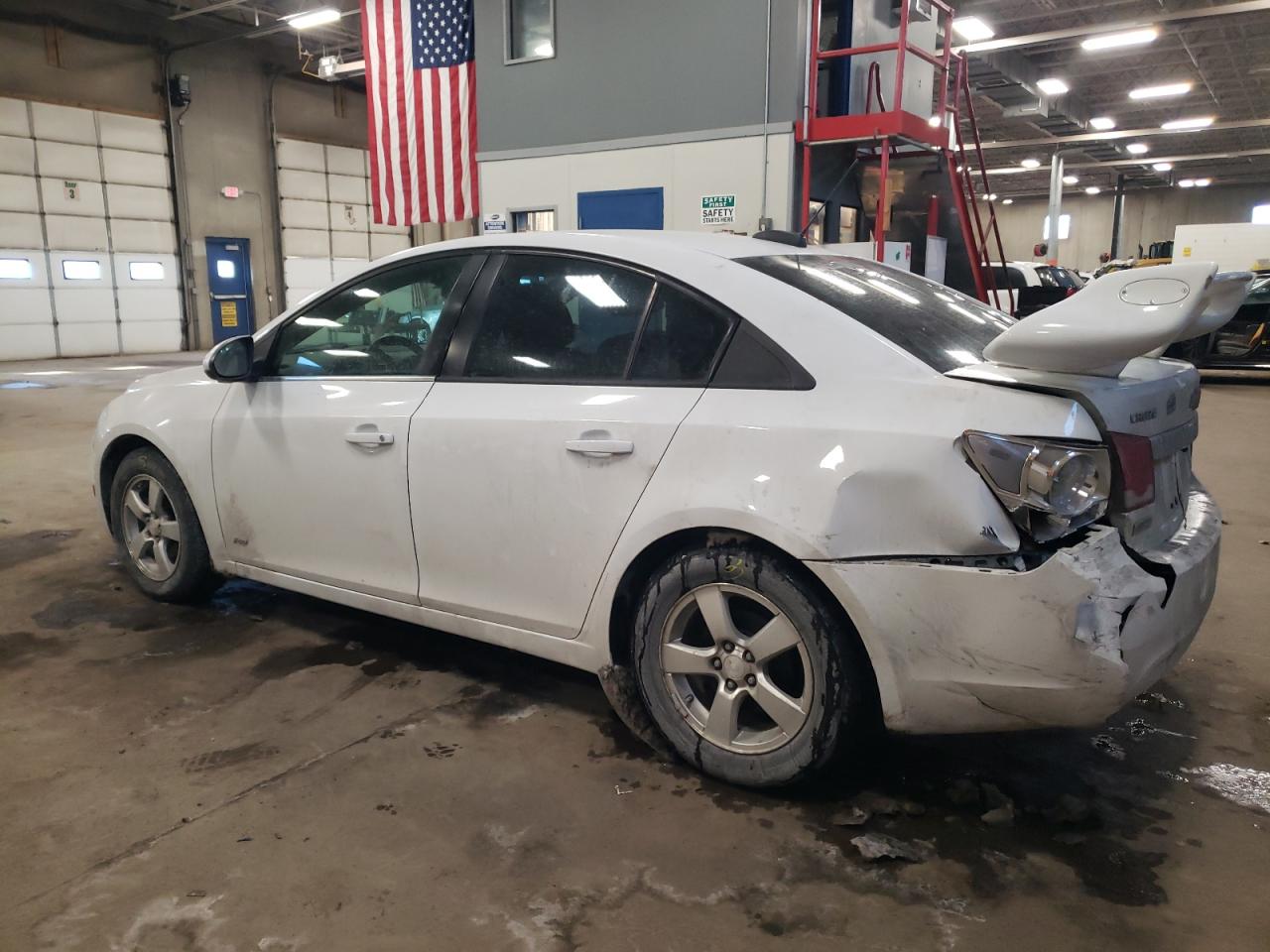 2015 Chevrolet Cruze - Image 2