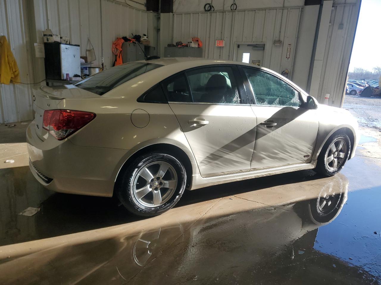 2016 Chevrolet Cruze - Image 3