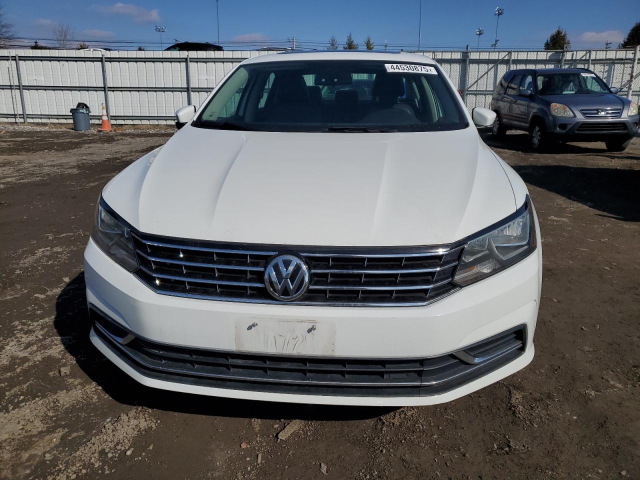 2016 Volkswagen Passat - Image 5