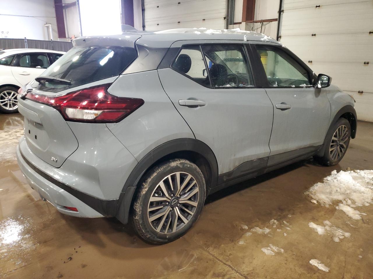 2022 Nissan Kicks - Image 3