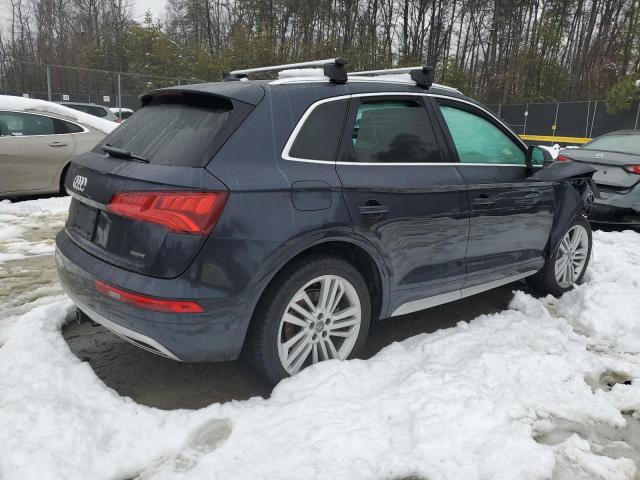  AUDI Q5 2019 Granatowy