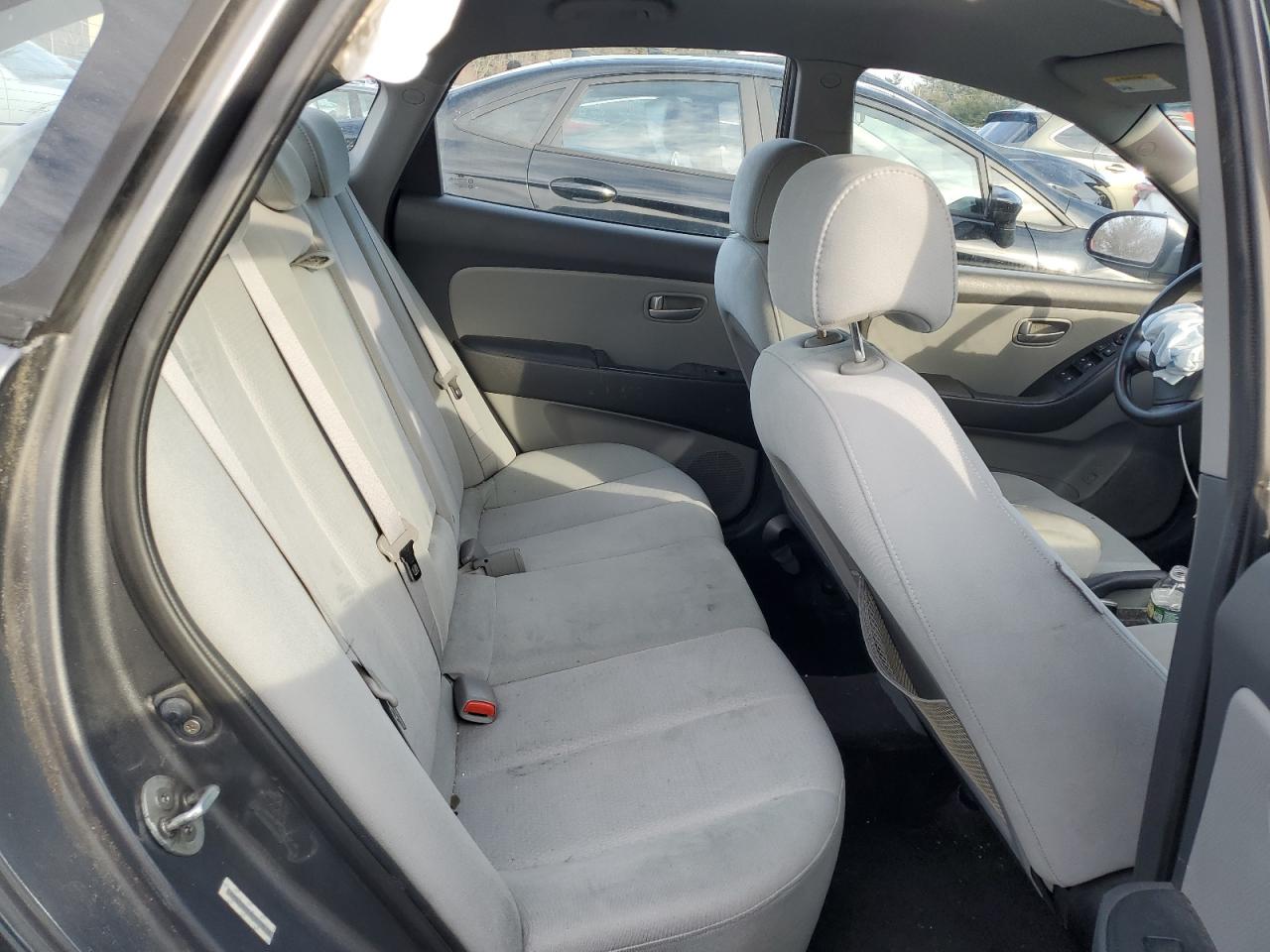 2008 Hyundai Elantra - Image 10