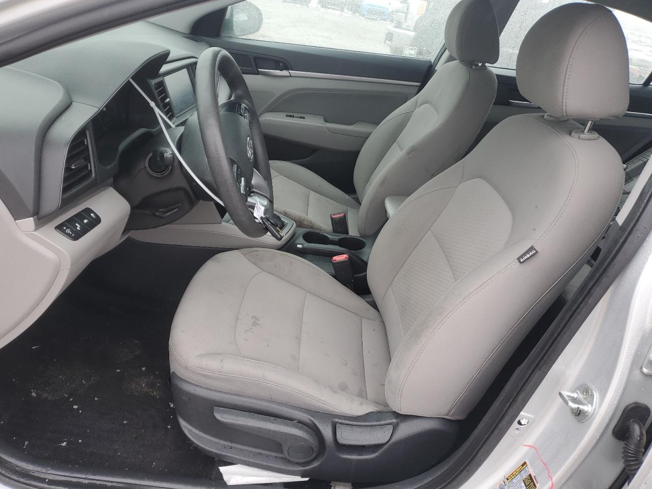 2020 Hyundai Elantra - Image 7