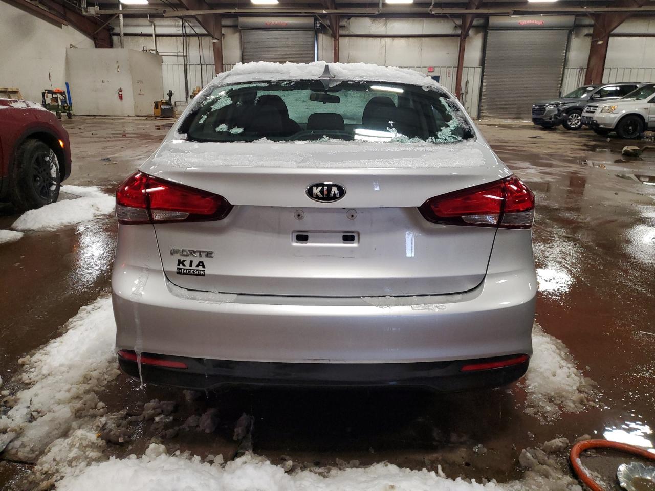 2017 Kia Forte - Image 6