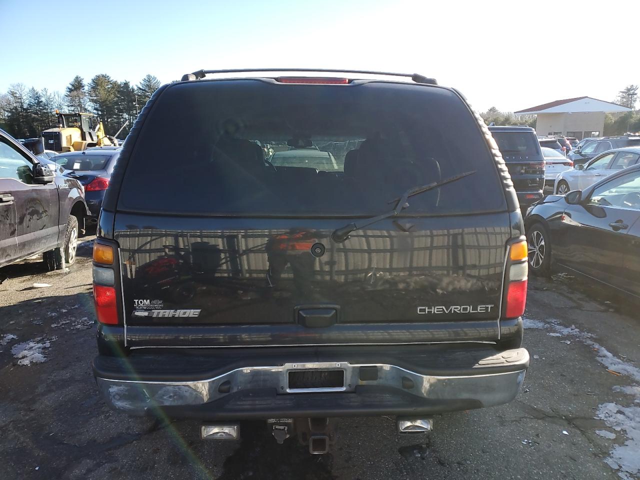 2004 Chevrolet Tahoe - Image 6