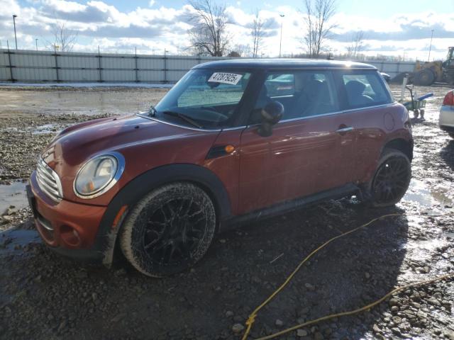 2012 Mini Cooper  zu verkaufen in Appleton, WI - Rear End