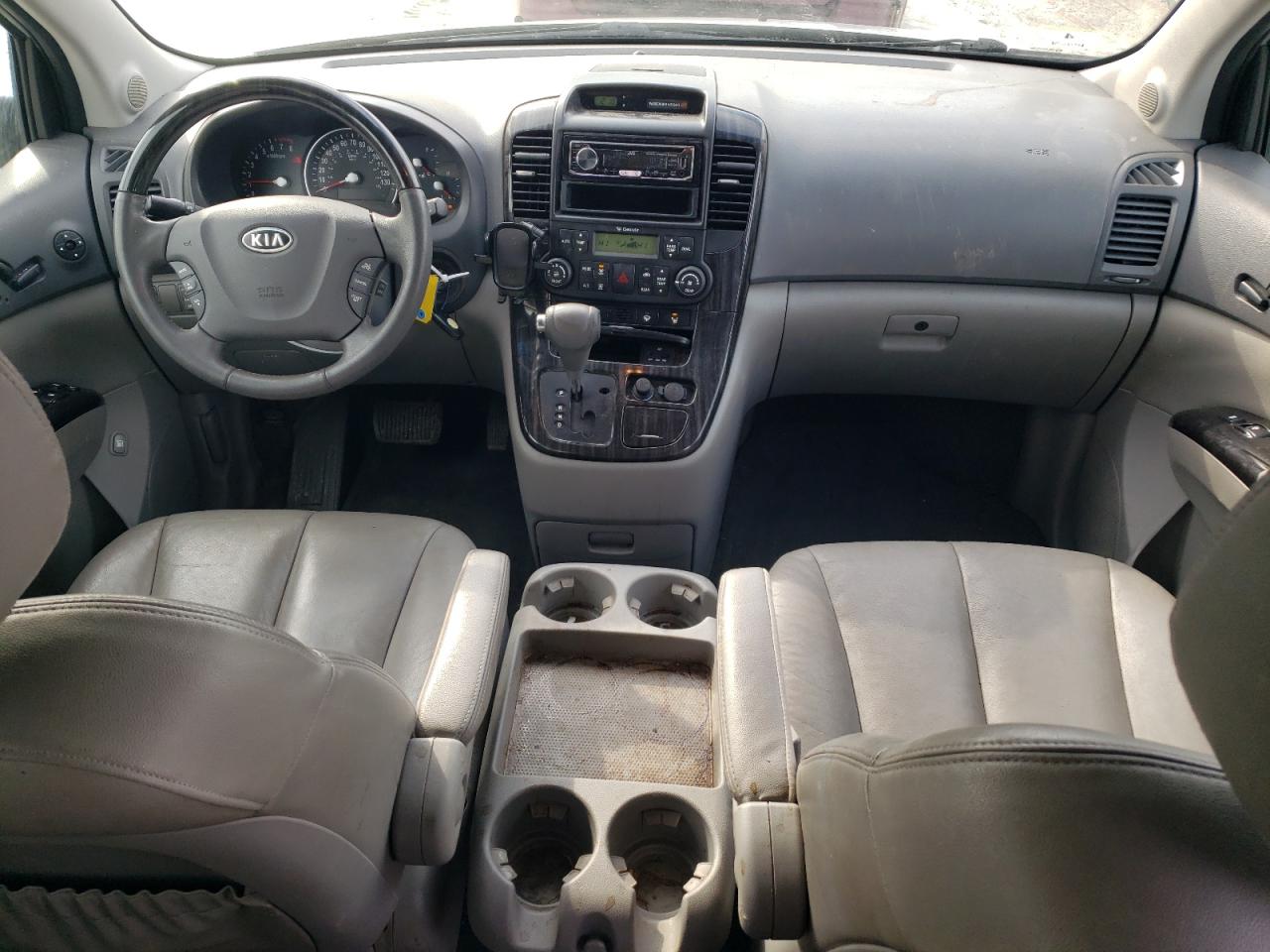 2012 Kia Sedona - Image 8