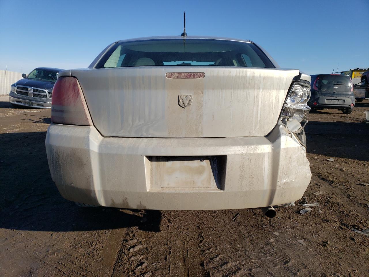 2010 Dodge Avenger - Image 6