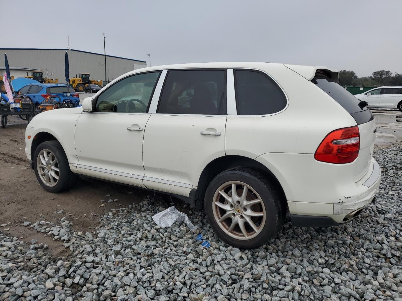 2009 Porsche Cayenne - Image 2