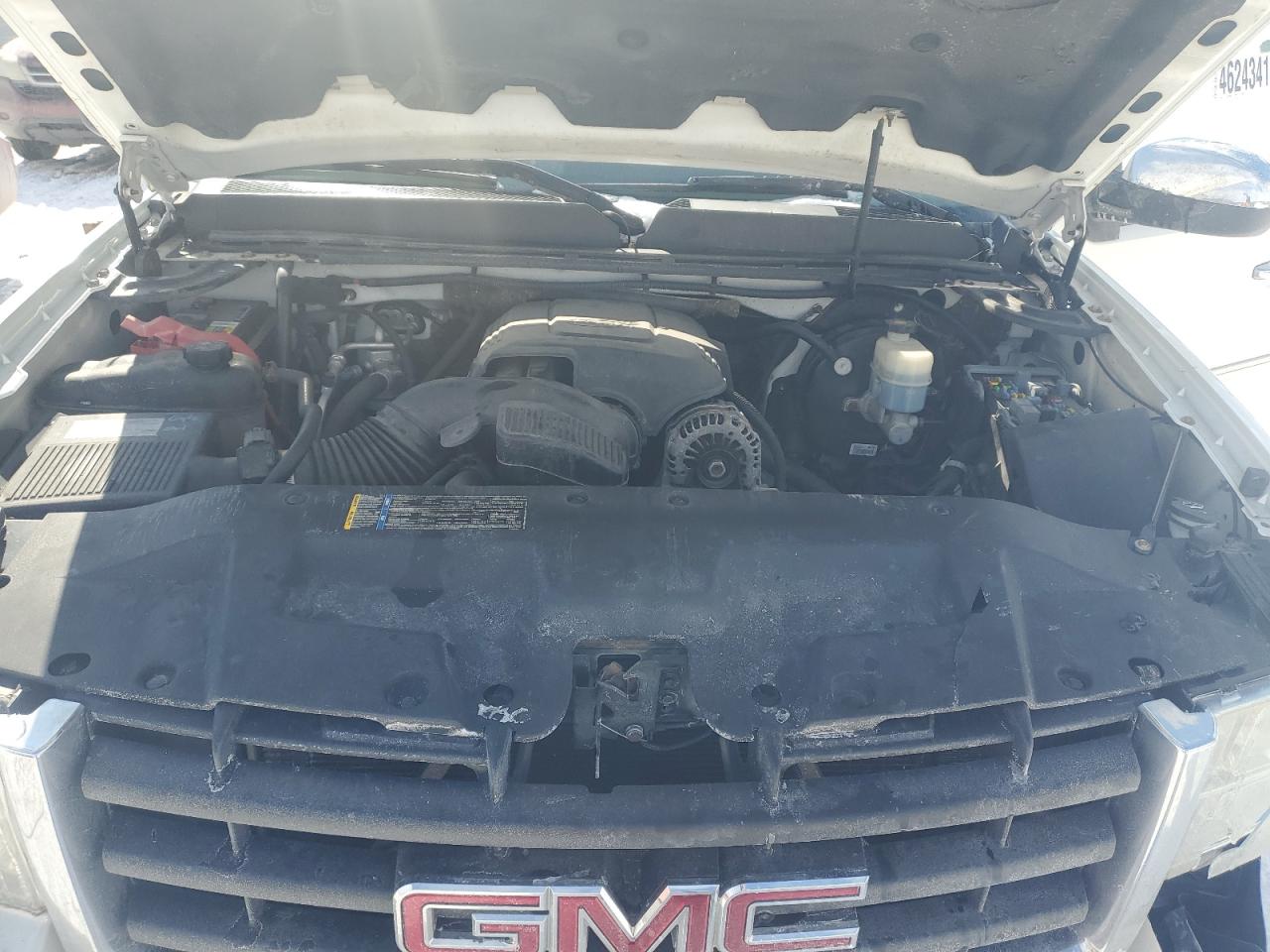 2009 GMC Sierra - Image 11