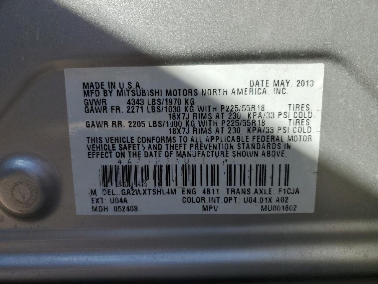 2013 Mitsubishi Outlander - Image 16