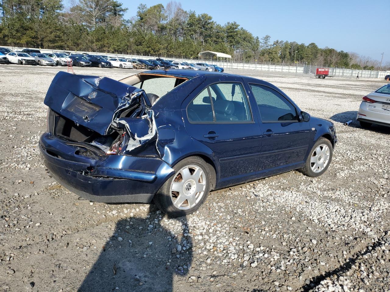 2003 Volkswagen Jetta - Image 3