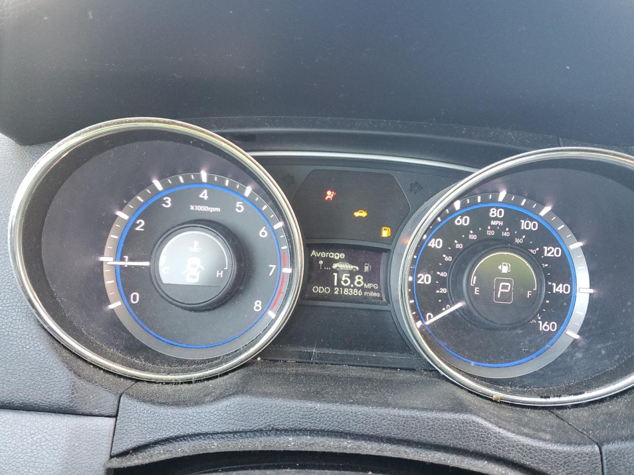 2013 Hyundai Sonata - Image 9