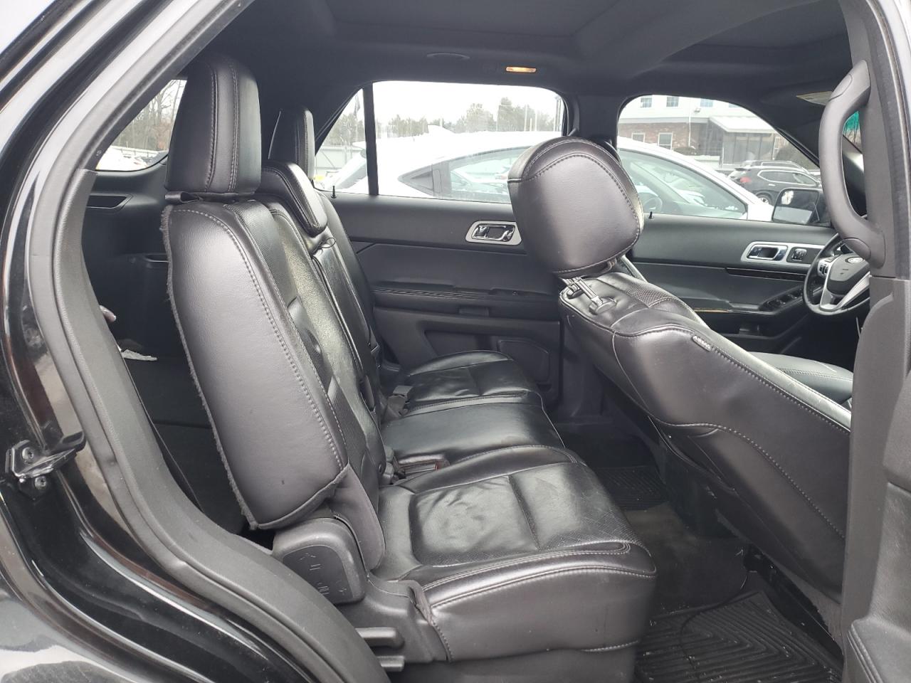 2013 Ford Explorer - Image 11