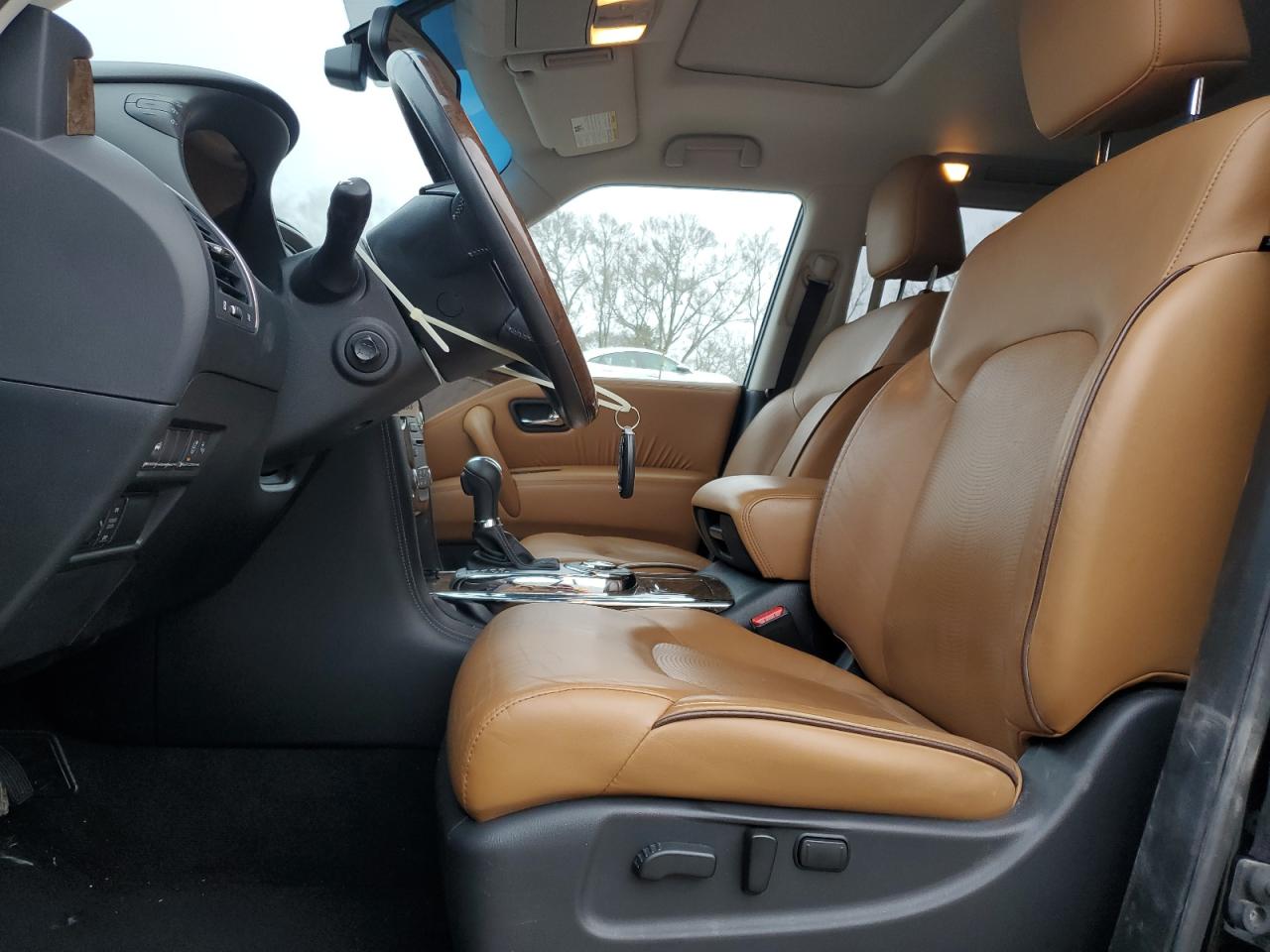 2016 Infiniti QX80 - Image 7