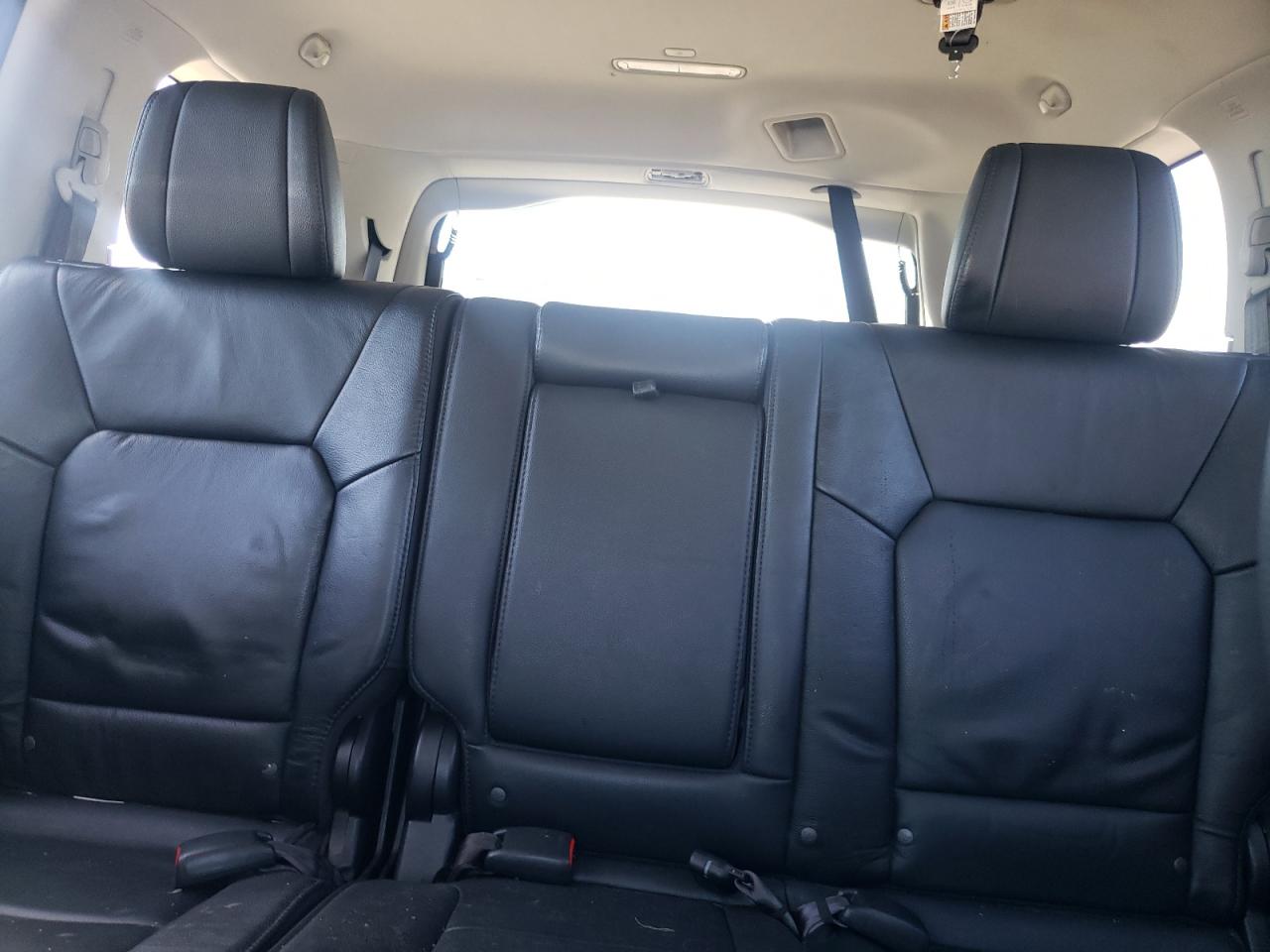 2015 Honda Pilot - Image 10
