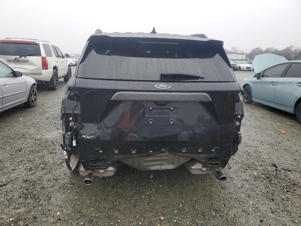 2022 Ford Explorer - Image 6