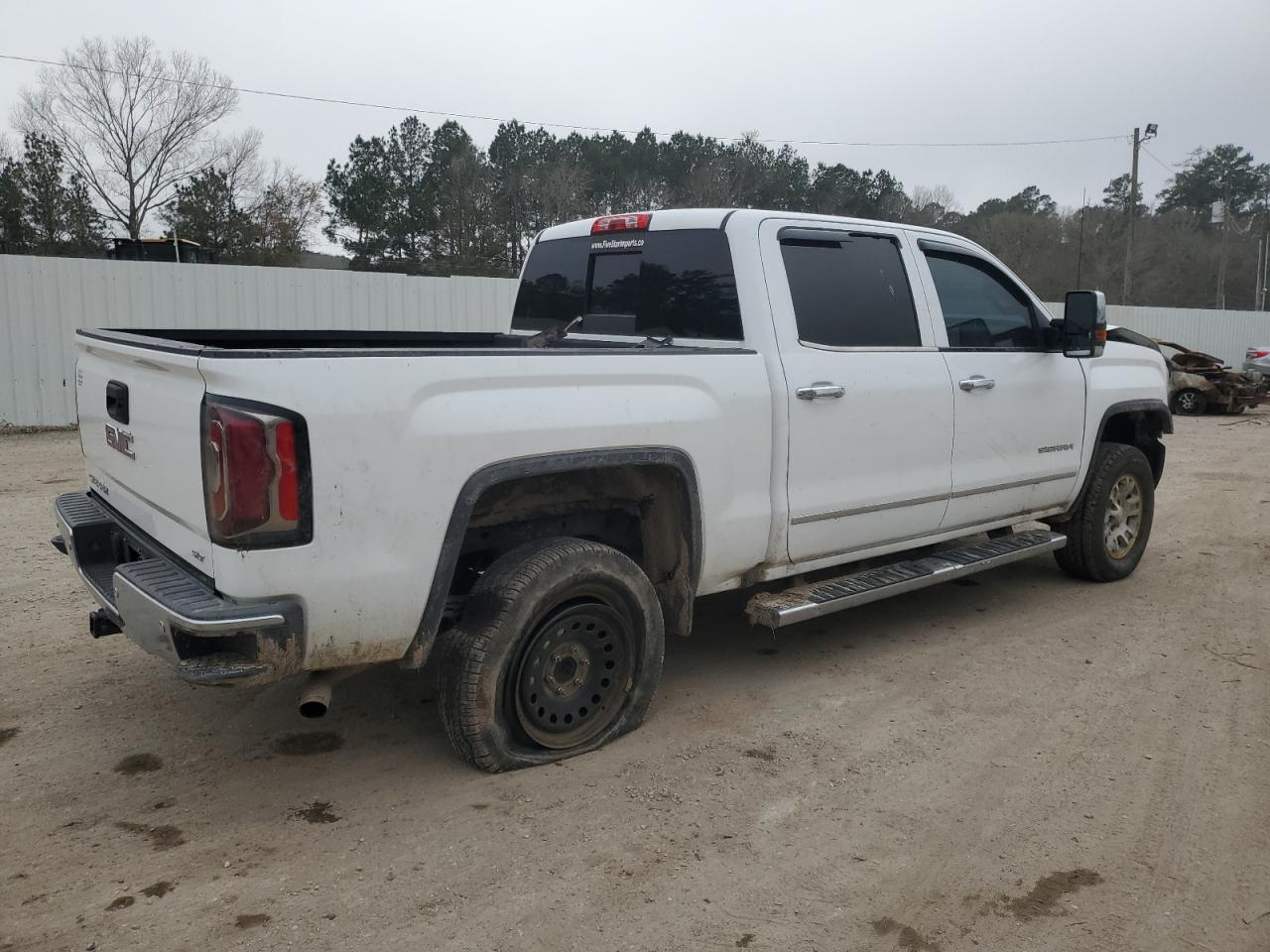 2017 GMC Sierra - Image 3