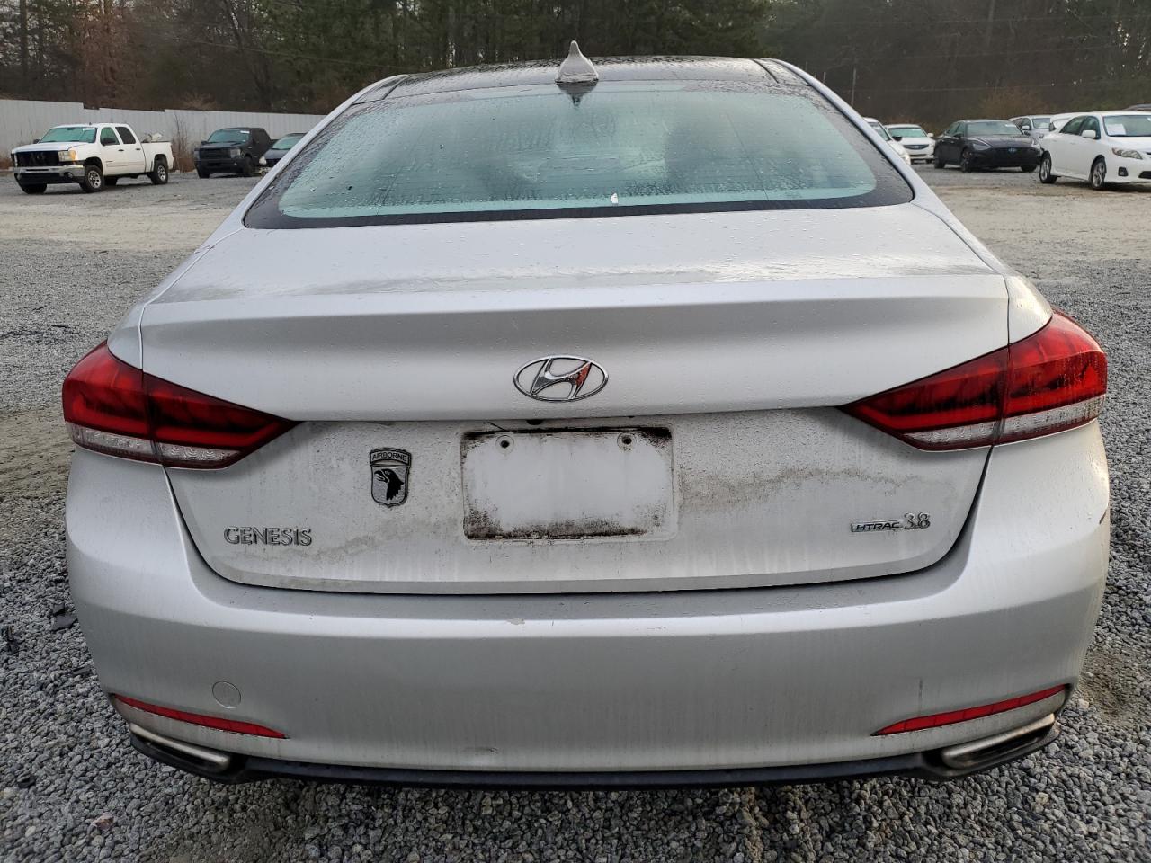 2016 Hyundai Genesis - Image 6