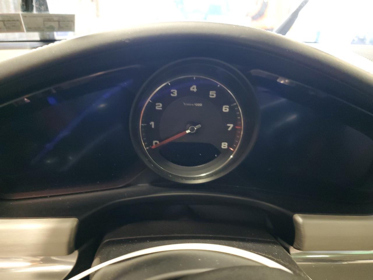 2018 Porsche Panamera - Image 9