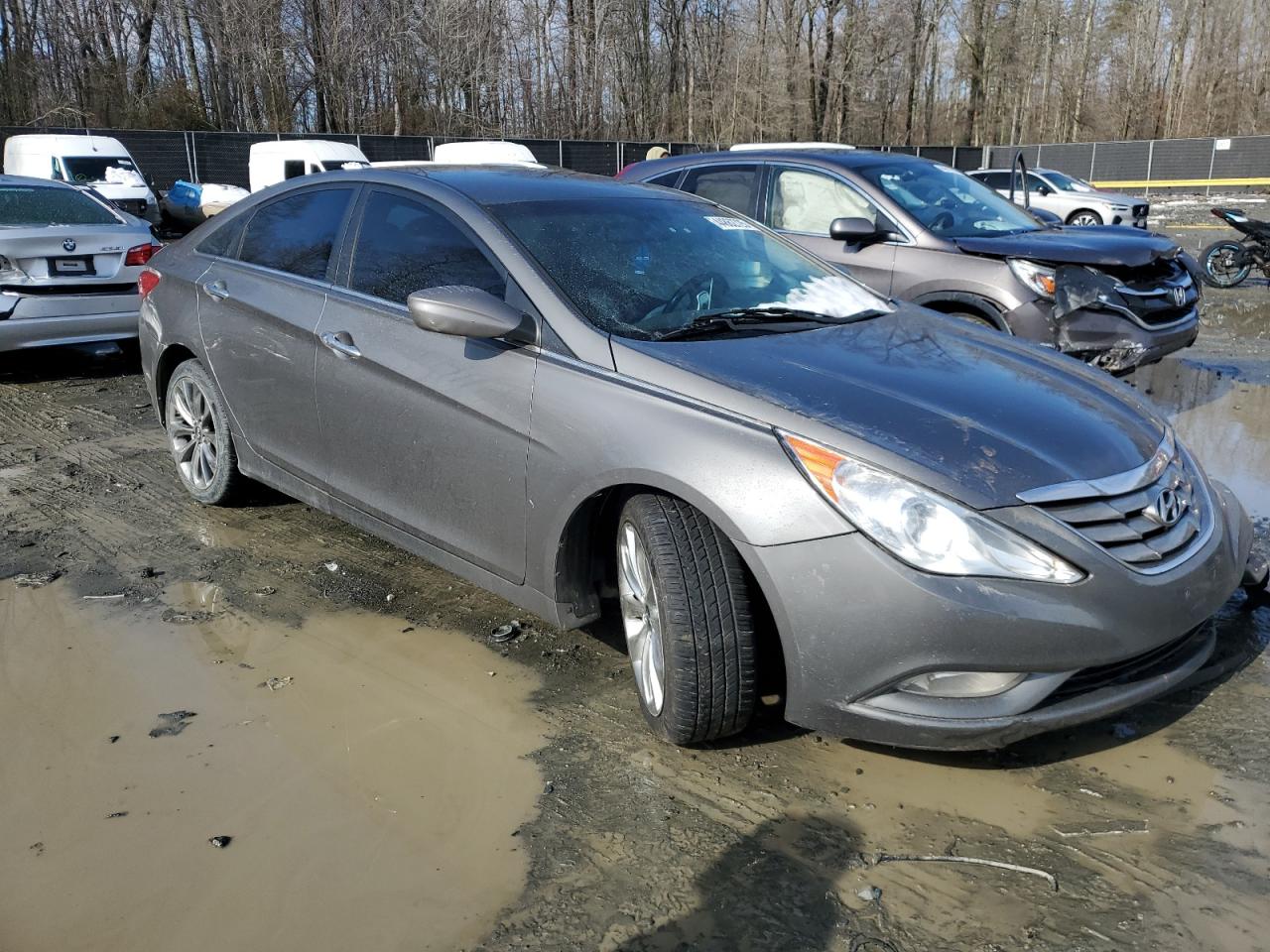 2011 Hyundai Sonata - Image 4