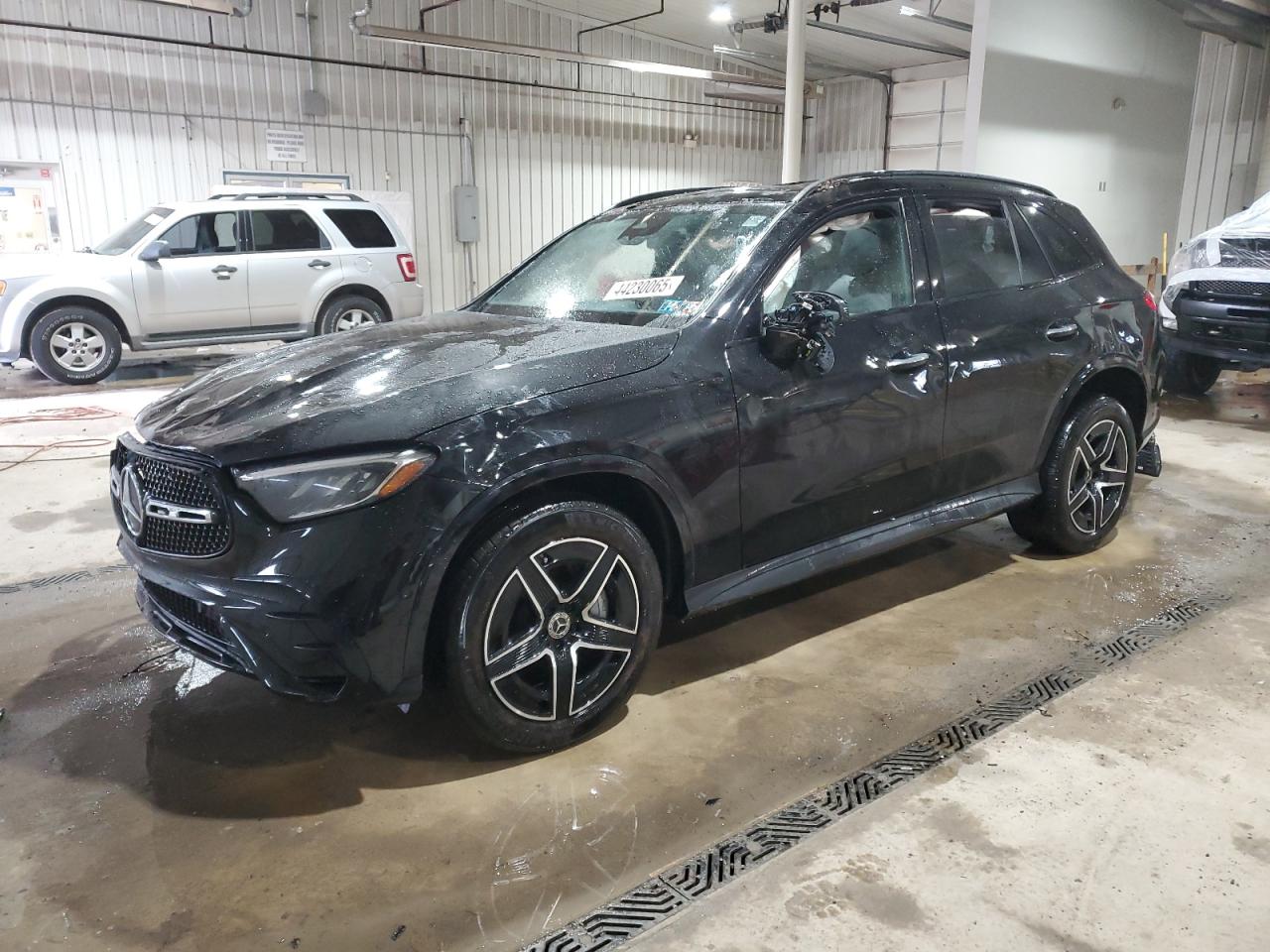 2024 Mercedes-Benz GLC - Image 1