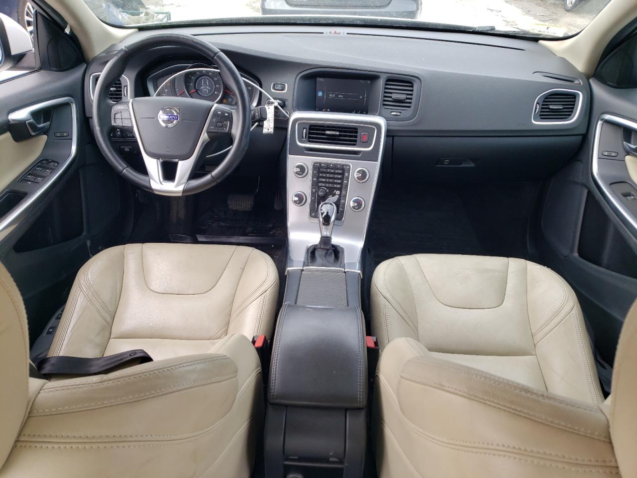 2017 Volvo S60 - Image 8