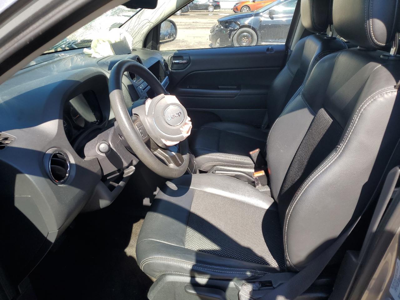 2015 Jeep Compass - Image 7