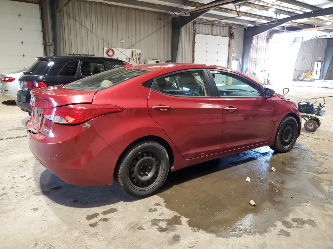 2012 Hyundai Elantra - Image 3
