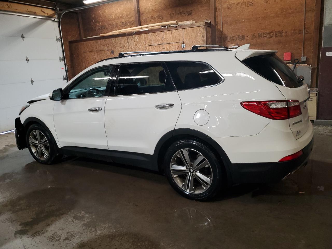 2013 Hyundai Santa Fe - Image 2