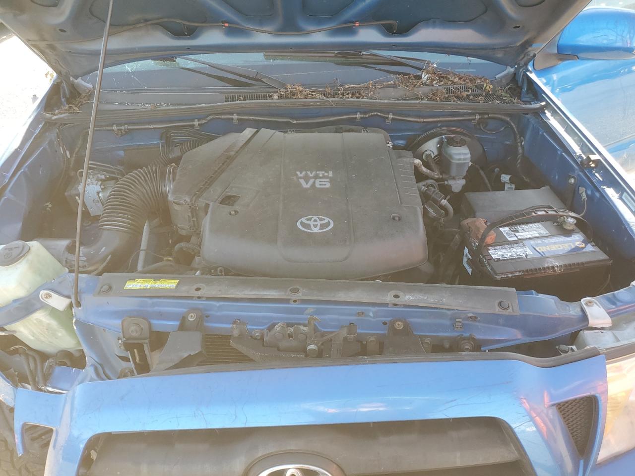 2005 Toyota Tacoma - Image 12