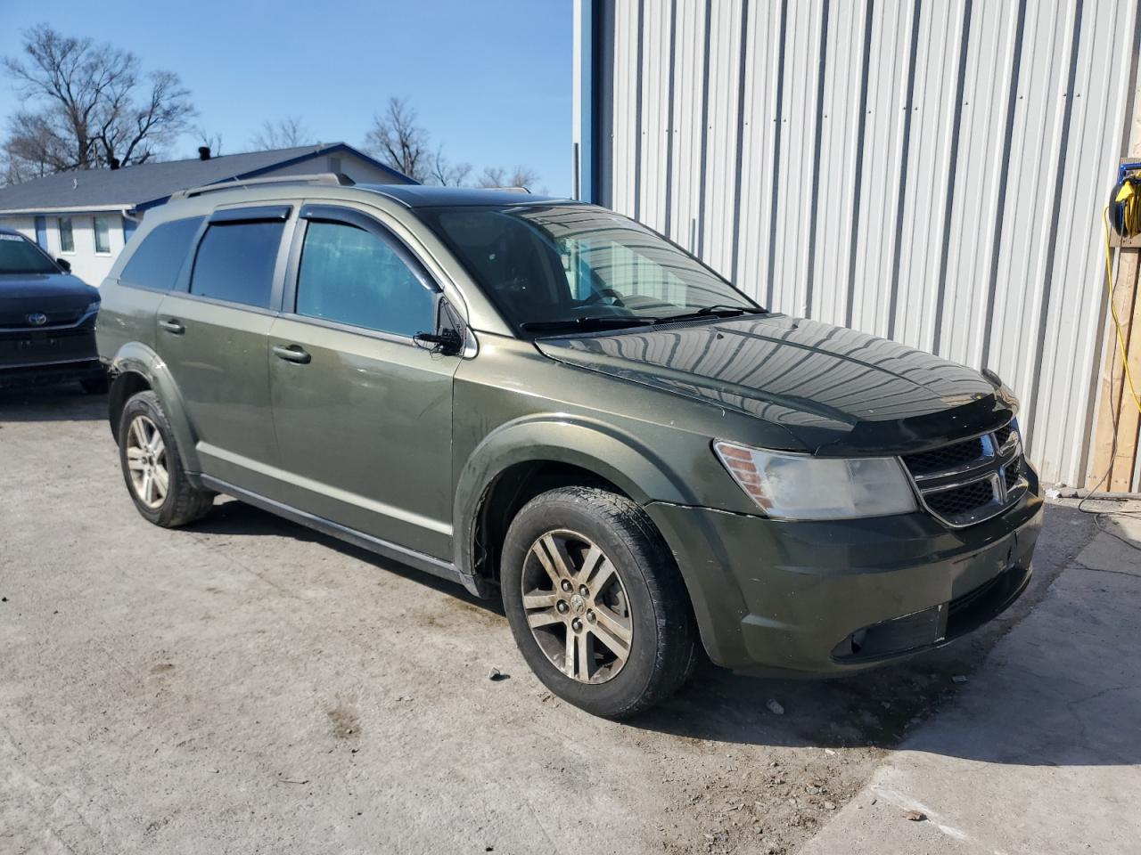 2017 Dodge Journey - Image 4