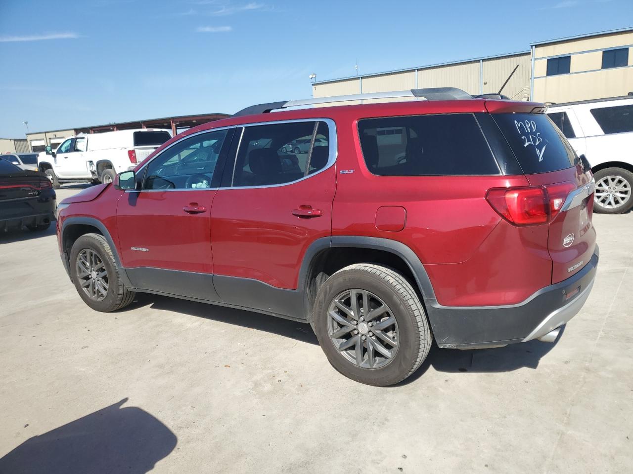 2019 GMC Acadia - Image 2