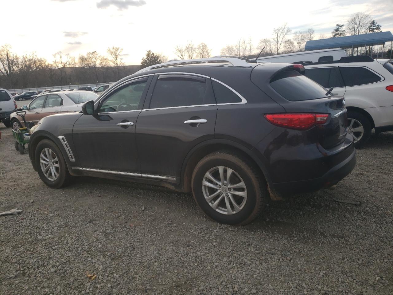 2011 Infiniti FX - Image 2