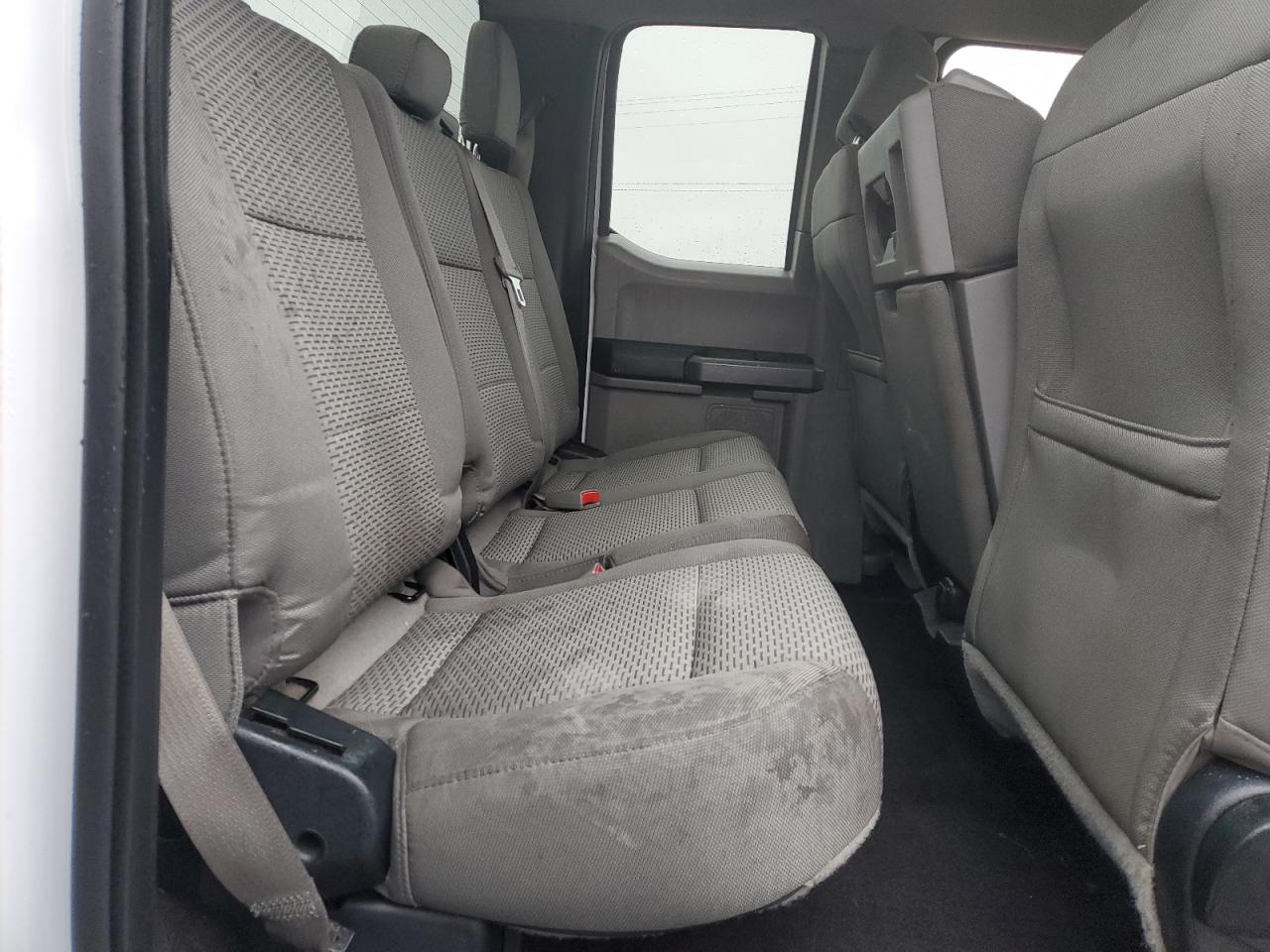 2015 Ford F-150 - Image 10