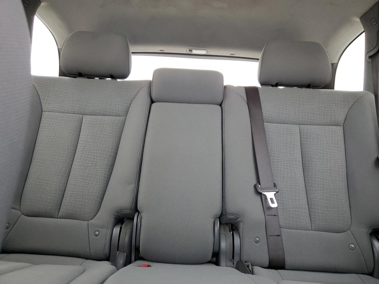 2011 Hyundai Santa Fe - Image 10