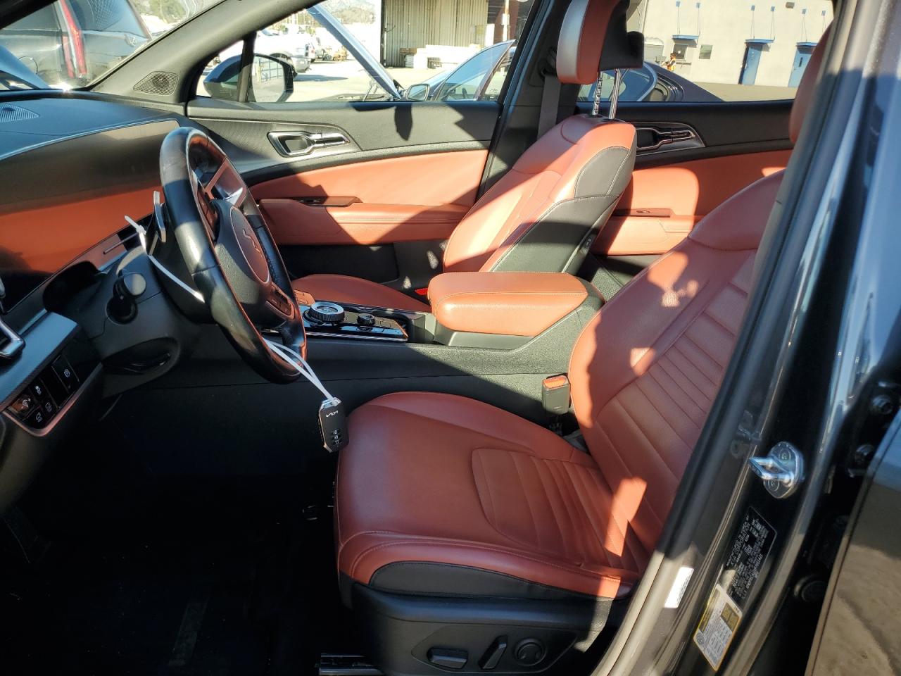 2023 Kia Sportage - Image 7