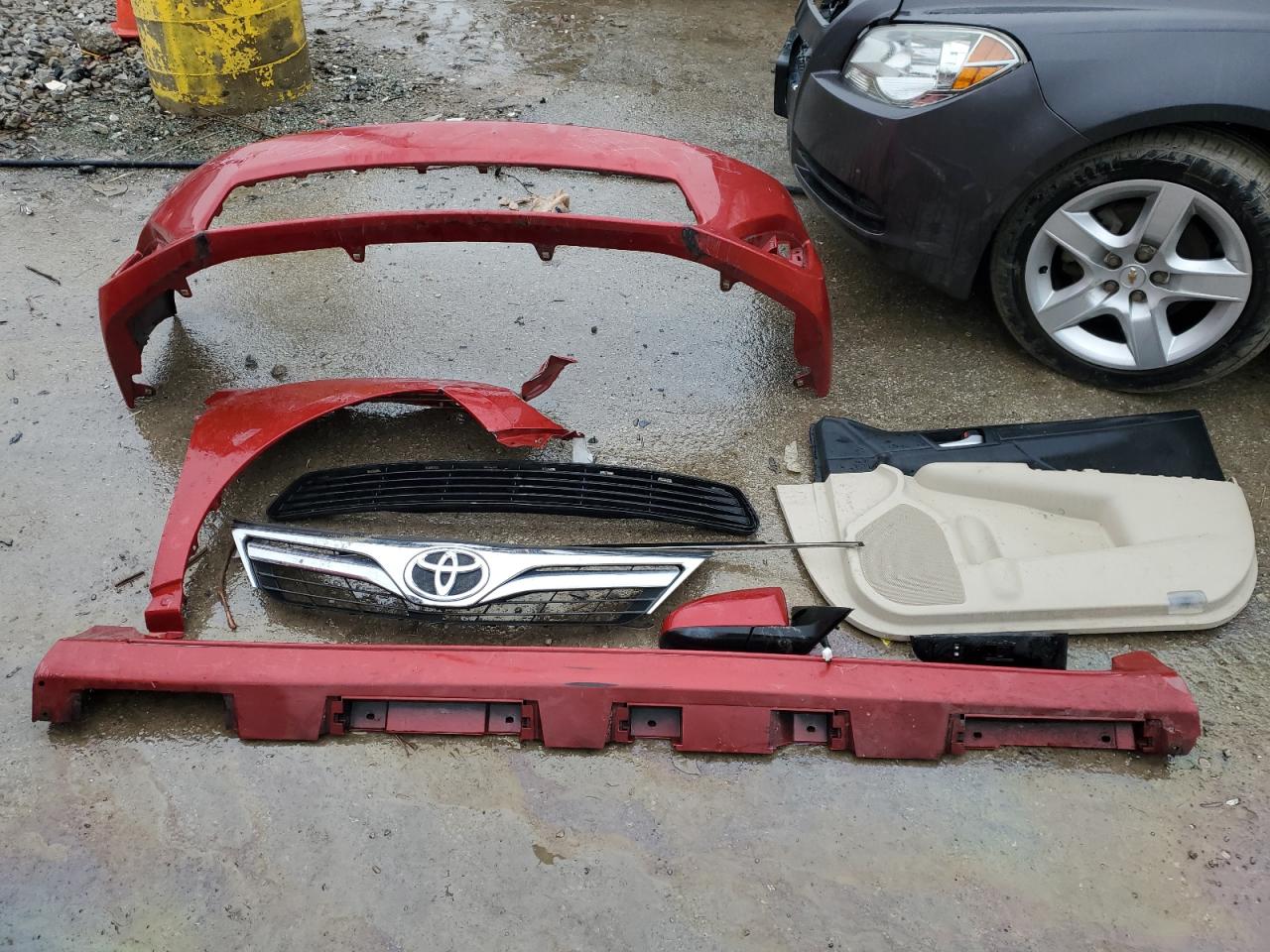 2012 Toyota Camry - Image 14