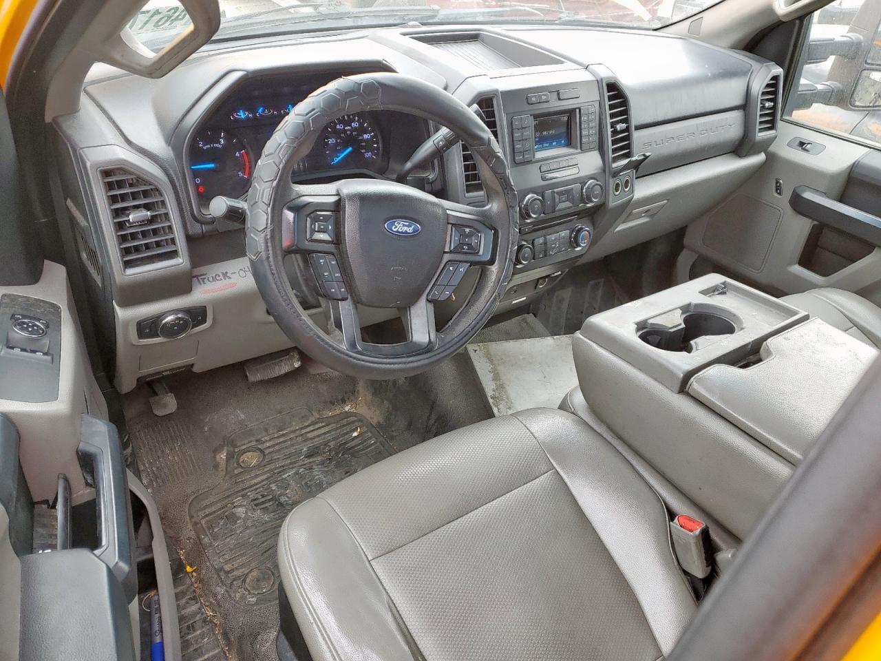 2017 Ford F450 - Image 8