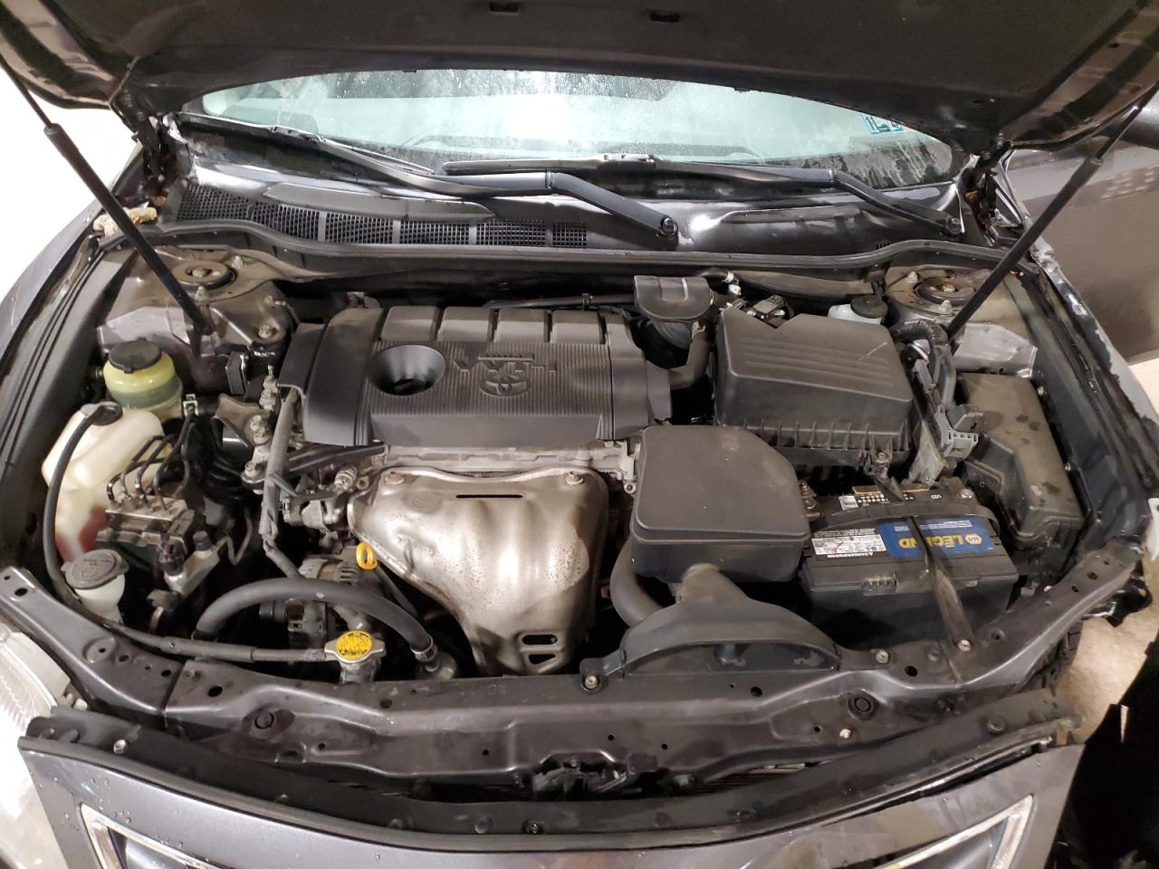 2011 Toyota Camry - Image 11