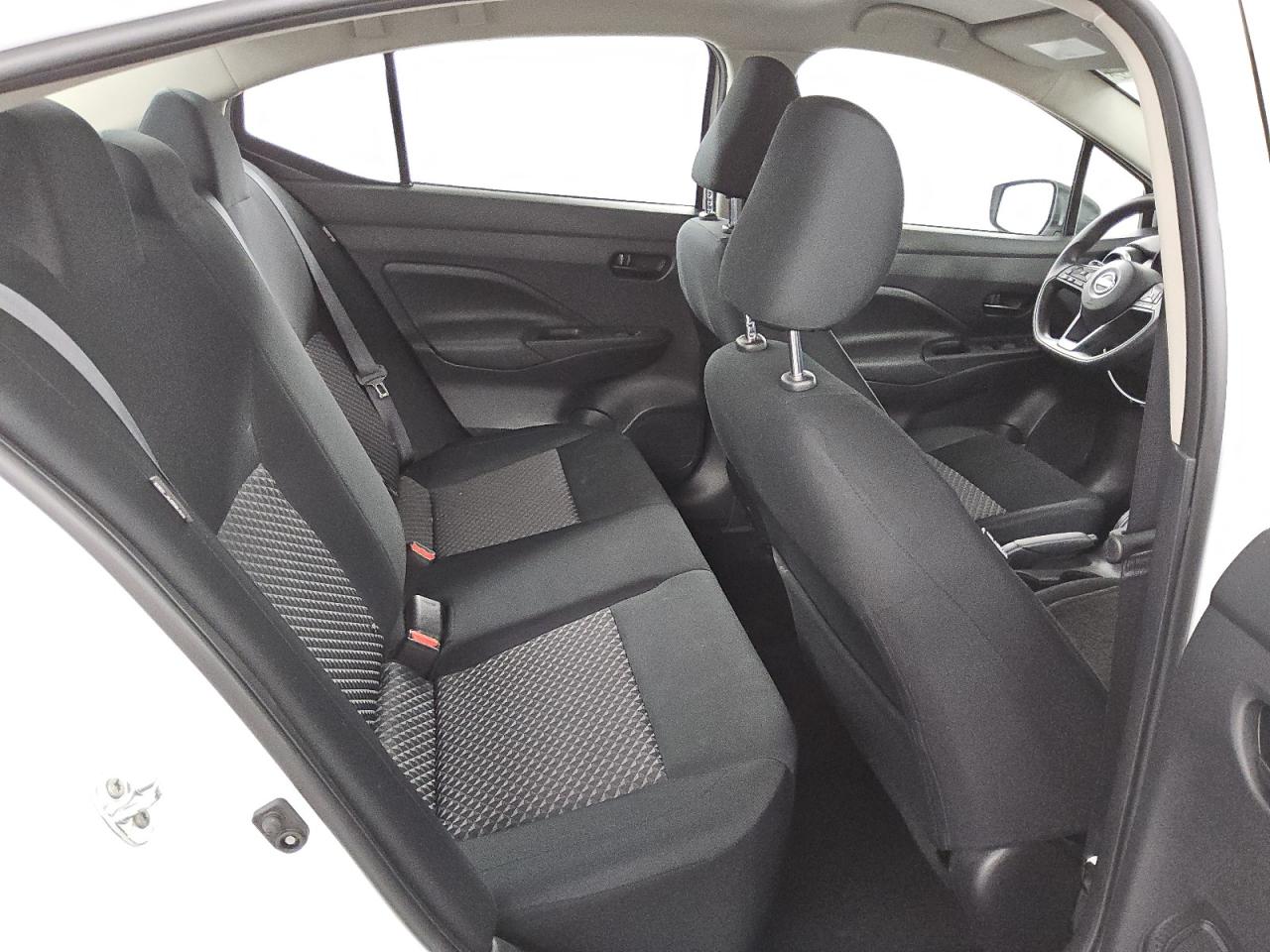 2024 Nissan Versa - Image 10