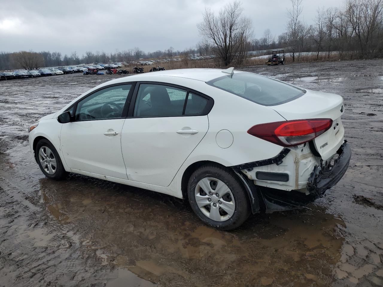 2017 Kia Forte - Image 2
