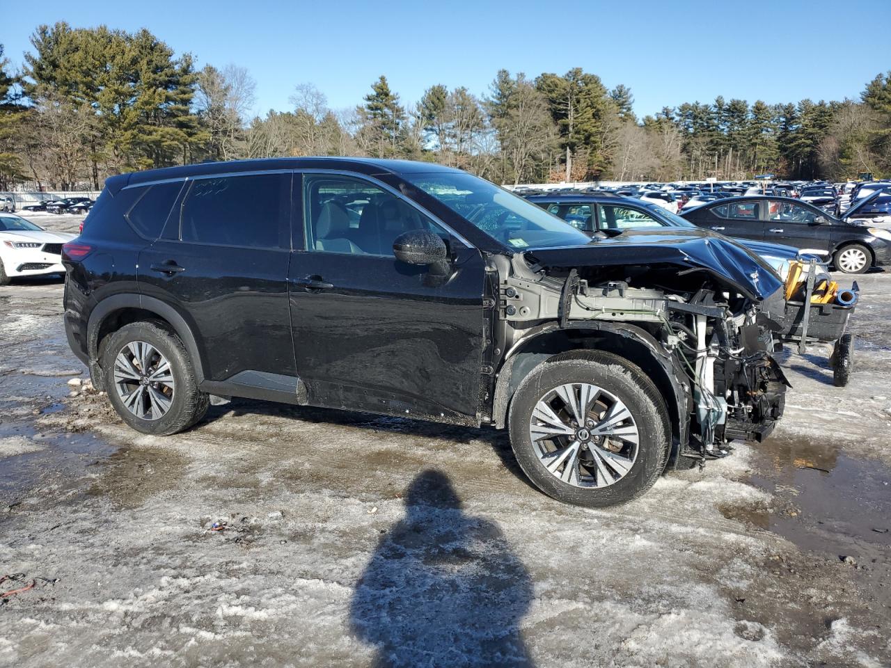 2021 Nissan Rogue - Image 4