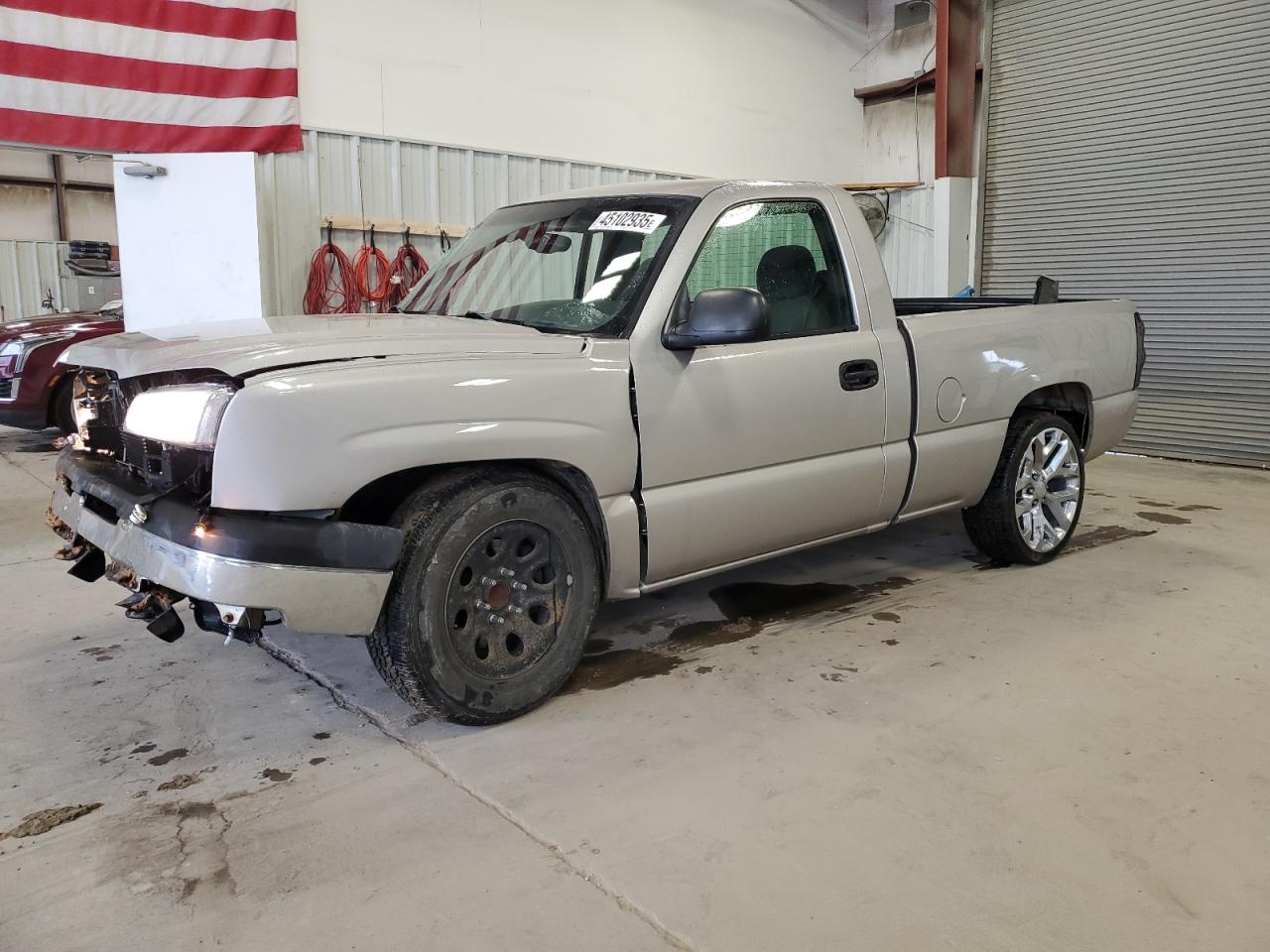 2005 Chevrolet Silverado - Image 1