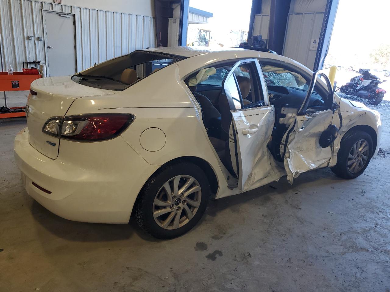 2013 Mazda 3 - Image 3