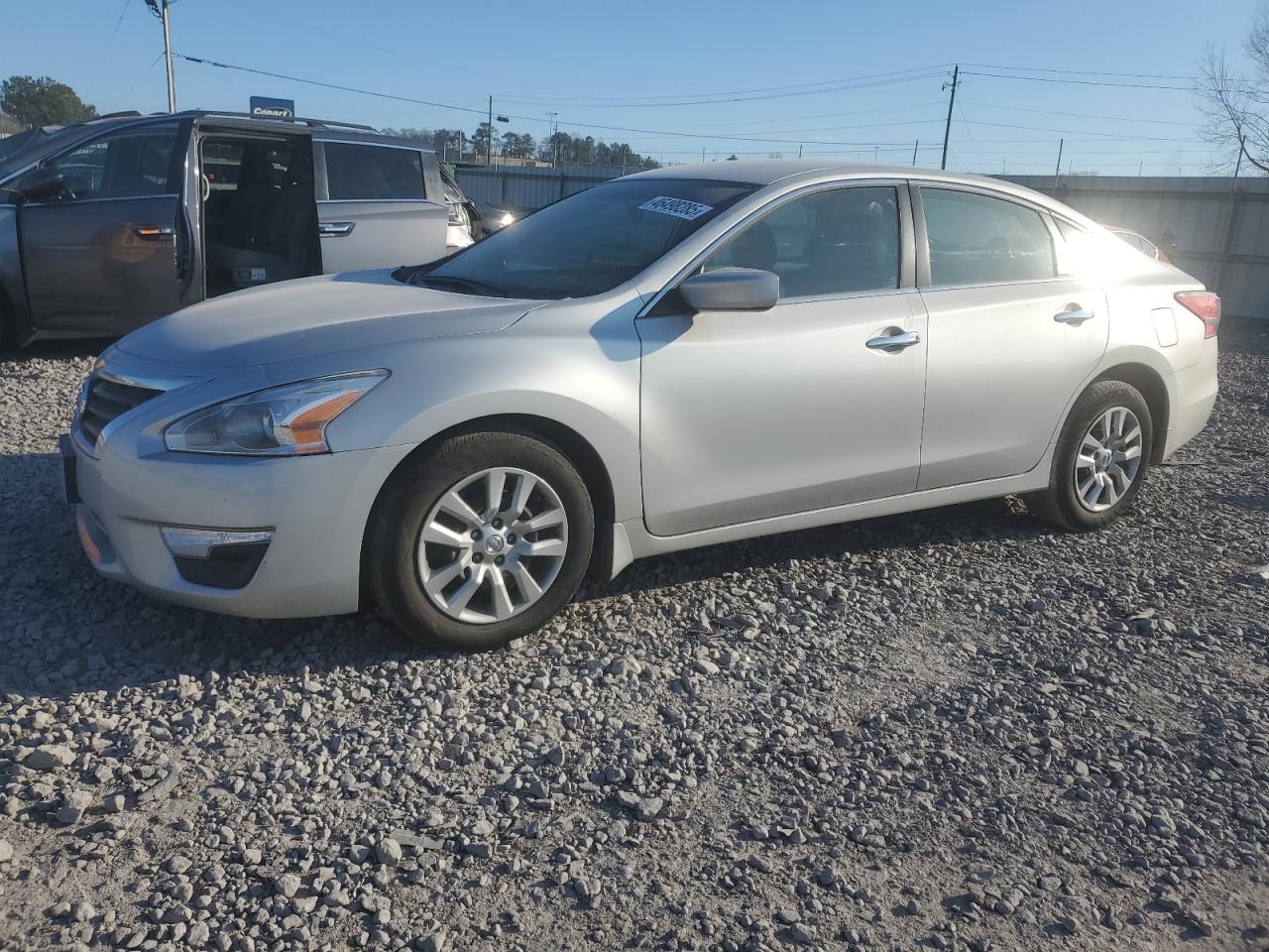 2013 Nissan Altima - Image 1