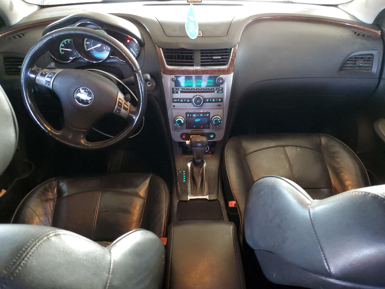 2010 Chevrolet Malibu - Image 8
