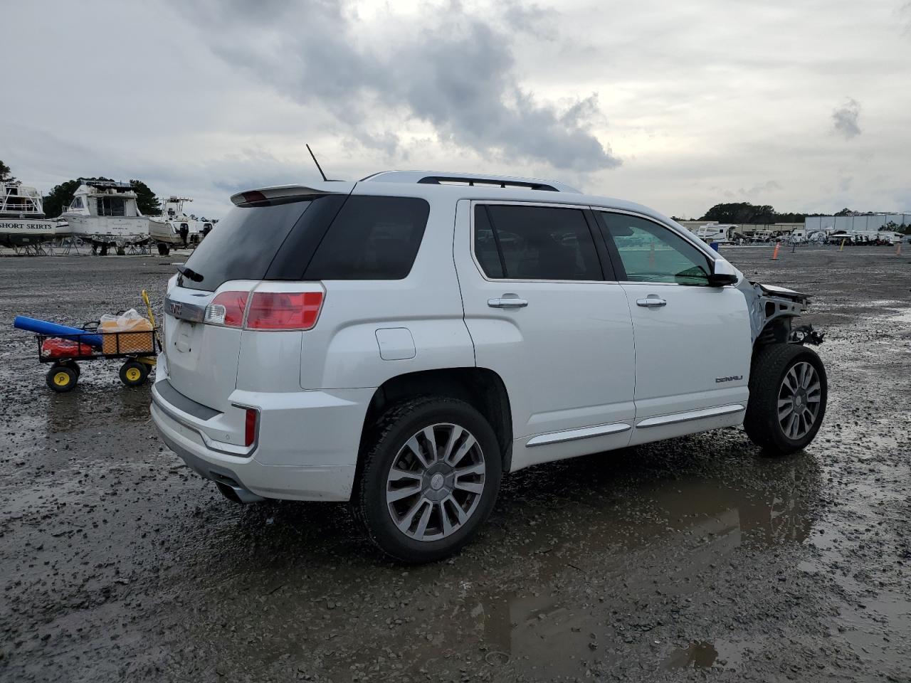2017 GMC Terrain - Image 3